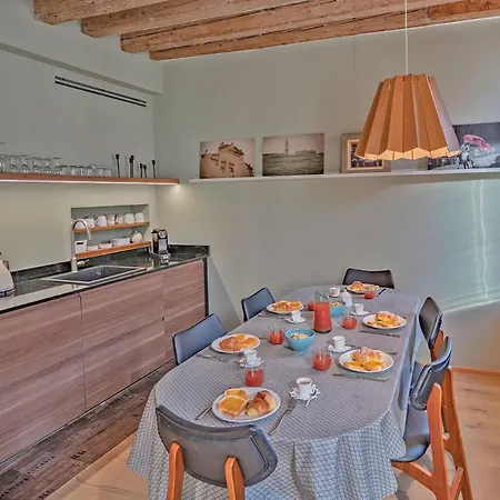 Apartment Ca' Delle Vele Charming In Dorsoduro *